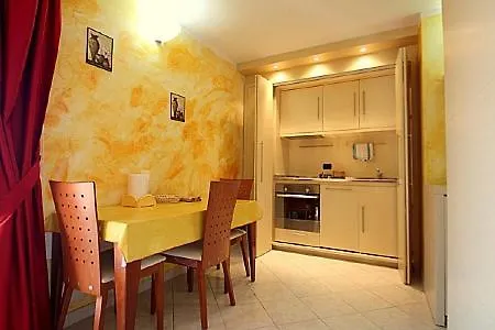 Sleeps 4 Air Con Wifi Villa La Spezia