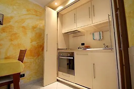 Sleeps 4 Air Con Wifi * La Spezia